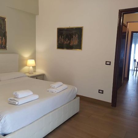 San Giovanni Apartment With Balcony Roma Esterno foto