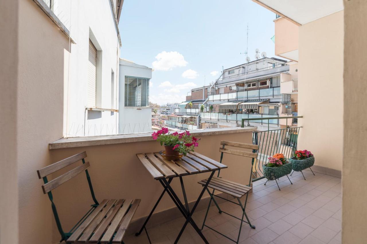 San Giovanni Apartment With Balcony Roma Esterno foto
